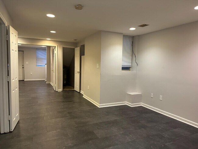 Building Photo - 2215 Eutaw Pl