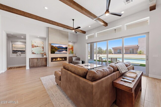 Building Photo - 6896 E Lomas Verdes Dr