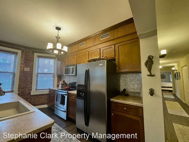 Building Photo - 3 br, 2 bath House - 1311 Colonial Avenue #3