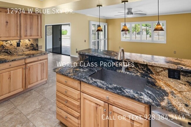 Building Photo - 12934 W Blue Sky Dr