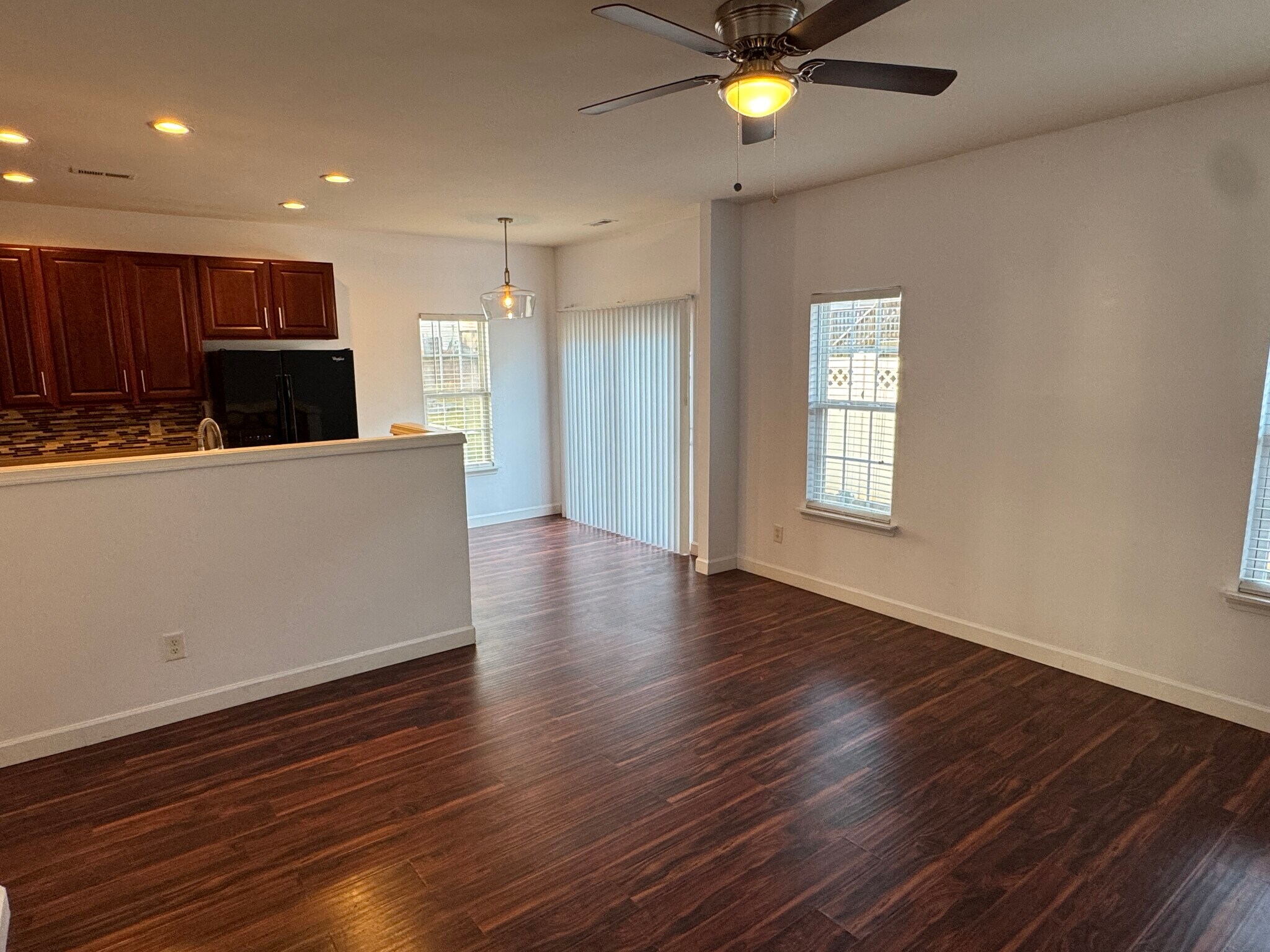 Building Photo - 10560 Bunclody Dr