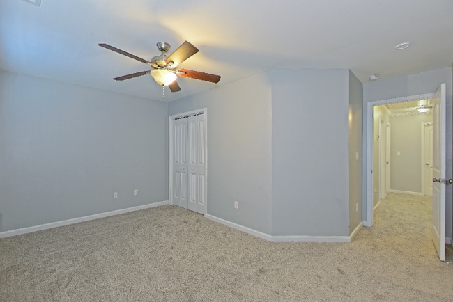 Building Photo - !!!WOW!!! Single Family home in Norfolk