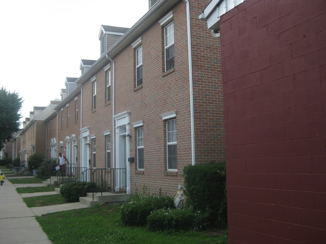 Building Photo - The Mcfarland