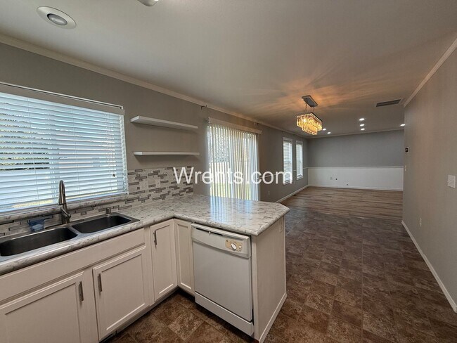 Building Photo - Adorable 3 Bed 2+ Bath in 5 Mile – Cherry Ln