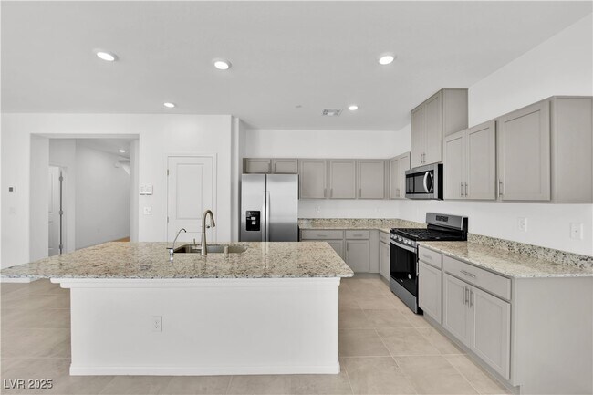 Building Photo - 4567 Merlot Hls Ave
