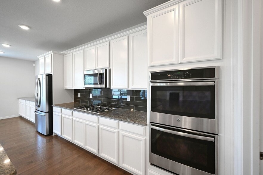 Building Photo - 8786 Larch Trl
