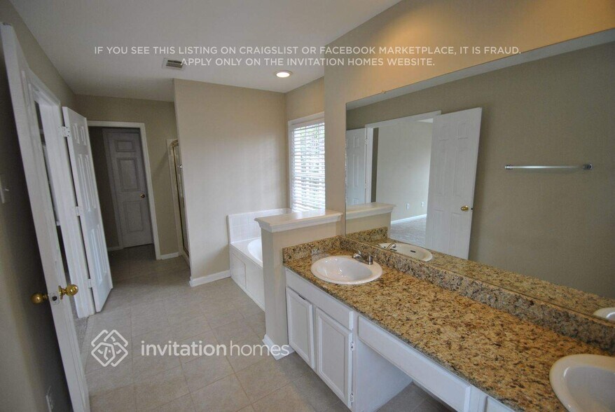 Building Photo - 649 Watson Cove