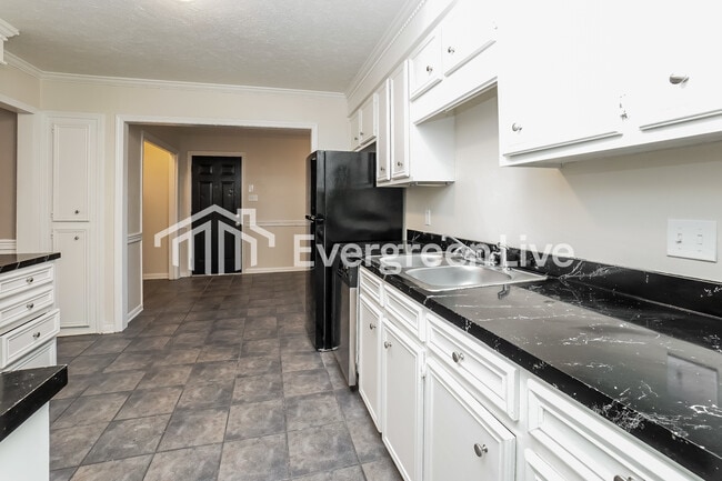 Building Photo - 102 Brookhill Cove