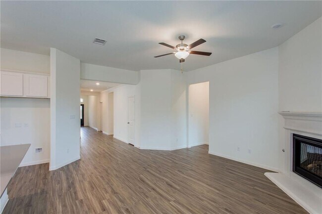 Building Photo - 312 Prato Pl