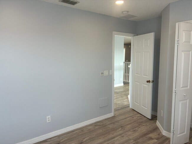 Building Photo - 2641 Emerald Island Blvd