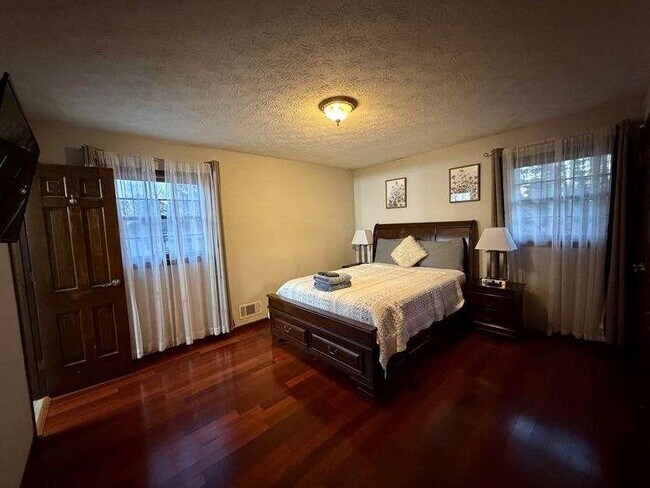 Building Photo - 1732 Eldonlas Ct