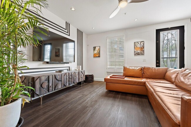 Building Photo - 1101 Beach Rd