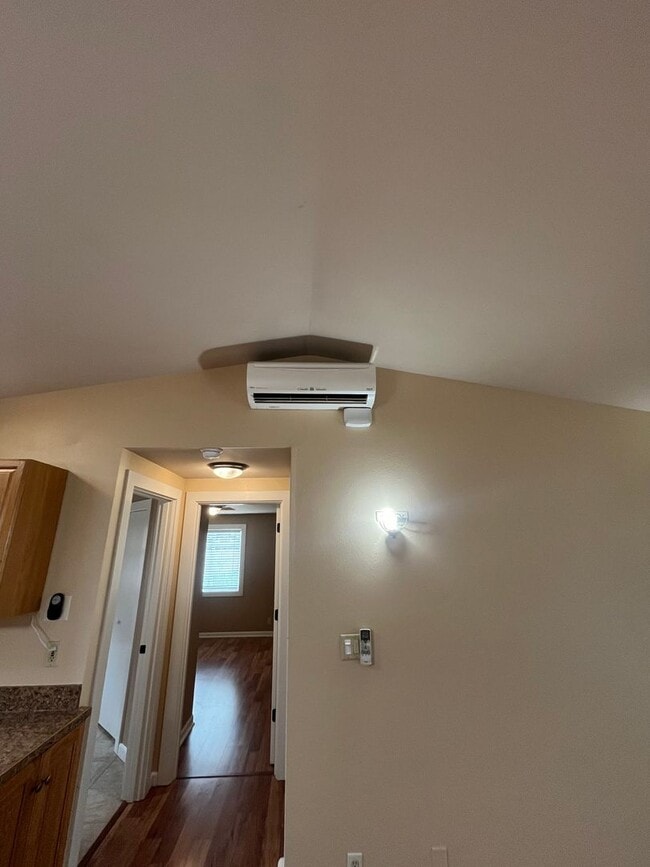 Building Photo - 2-Bedroom 1-Bathroom unit W/ private deck and yard