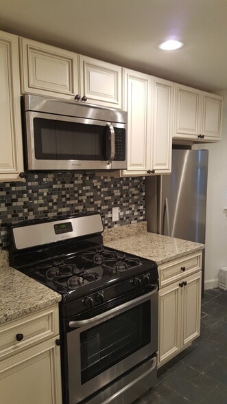 Building Photo - 3340 Prospect St NW