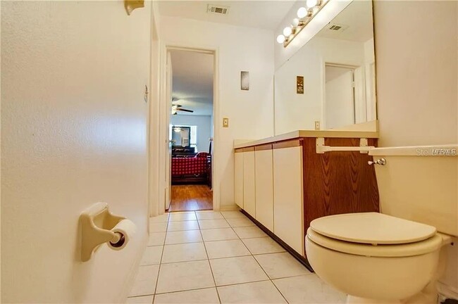 Building Photo - 64 Silver Park Cir