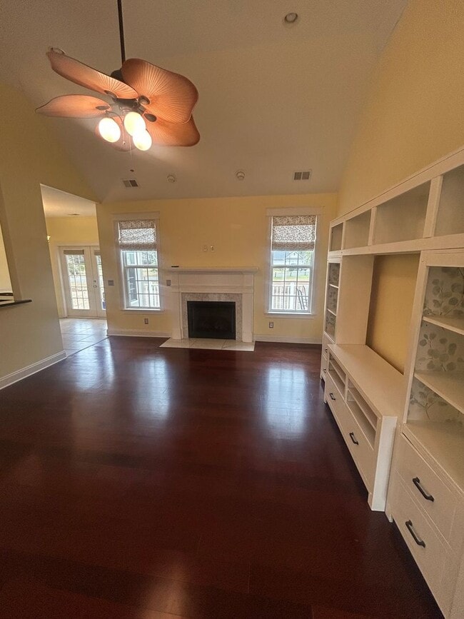 Building Photo - 4 BR, 2 BA unit in Wild Wing - Coming Soon!