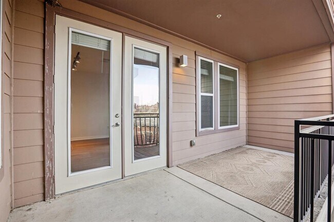 Building Photo - 1900 Barton Springs Rd