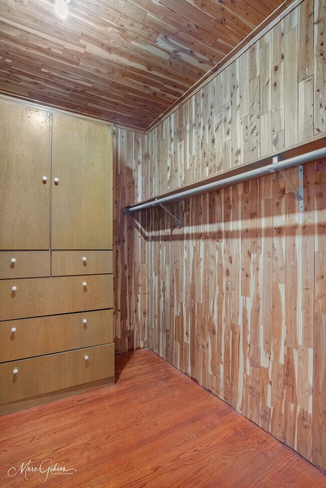 Building Photo - Utilities Included