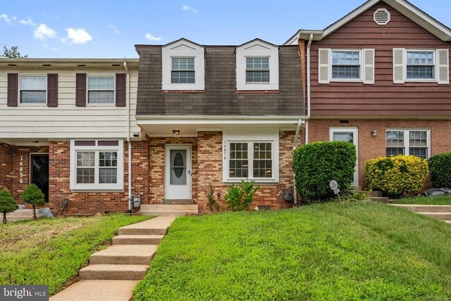 Building Photo - 14874 Emberdale Dr