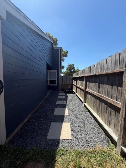 Building Photo - 4430 Hawk Meadow Dr
