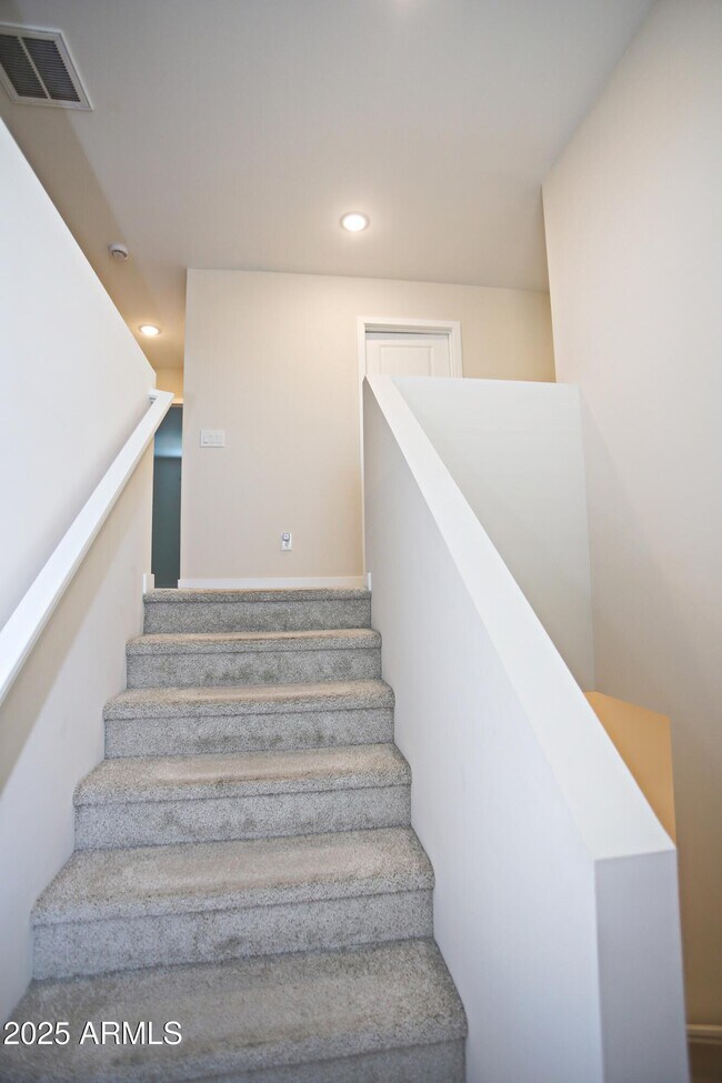 Building Photo - 7865 N 79th Ave