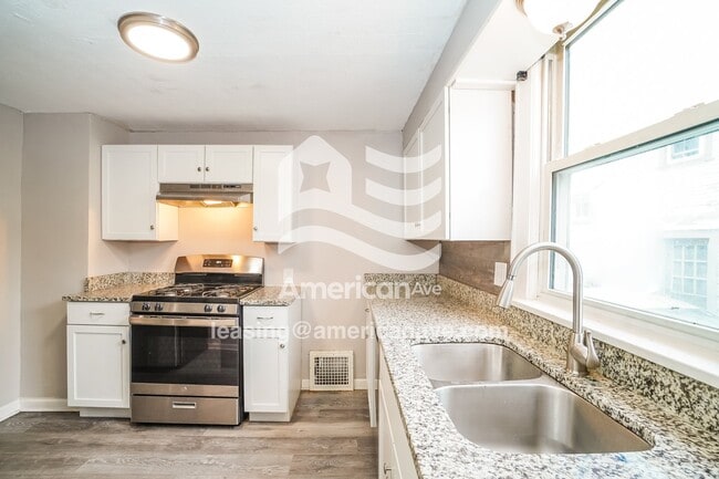 Building Photo - 754 McKinley Ave