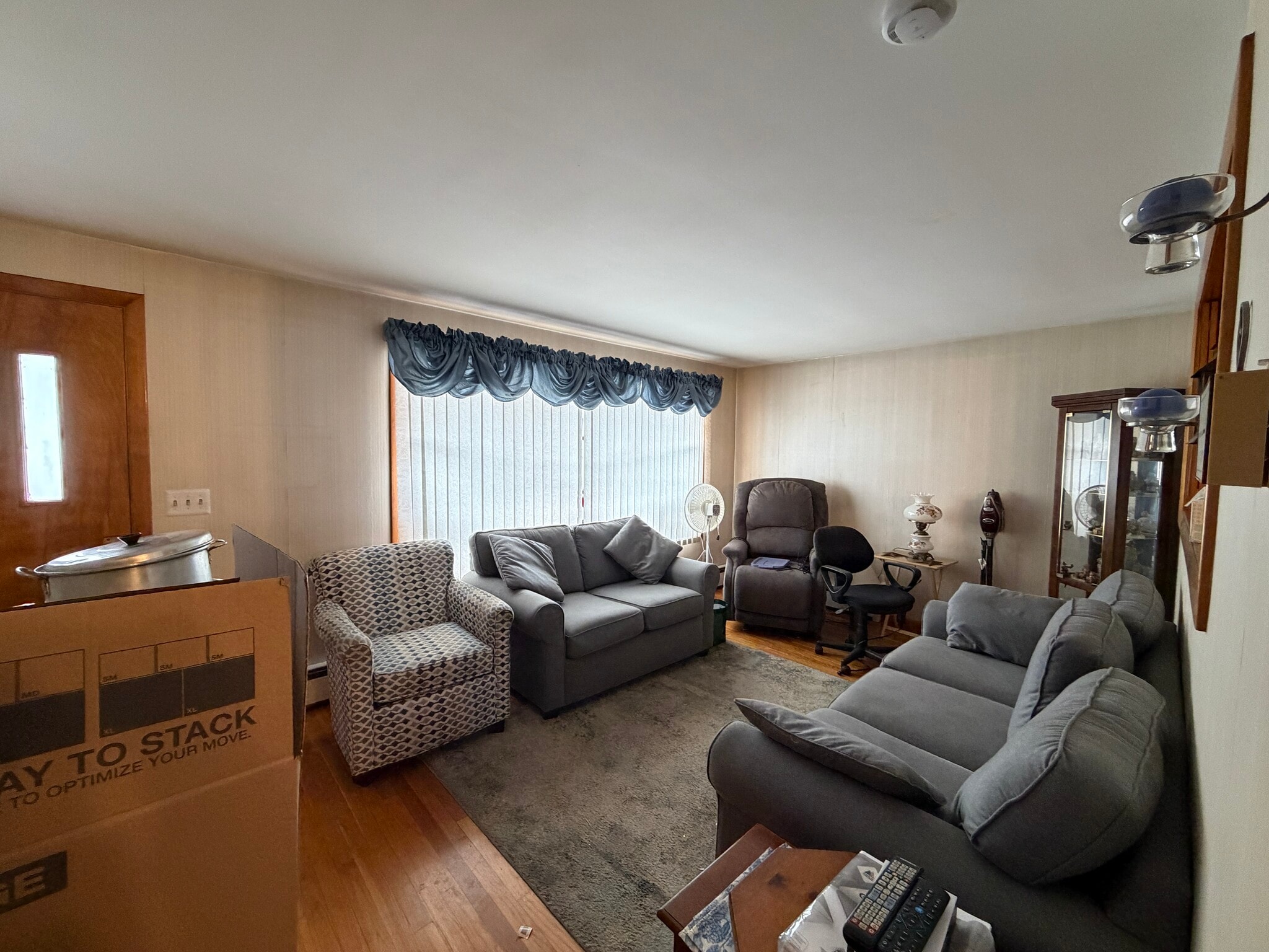 Building Photo - 19 Kenberma Rd