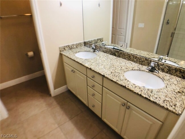 Building Photo - 13651 Julias Way