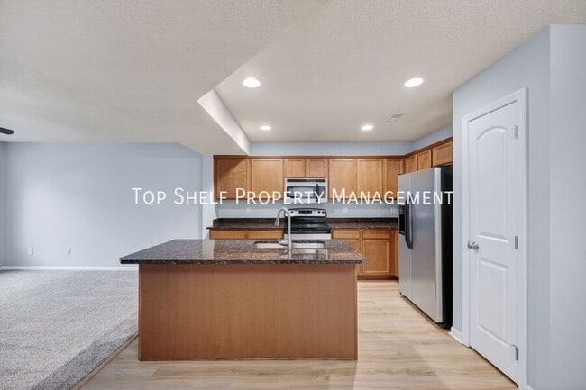 Building Photo - 9125 Greenspire Dr
