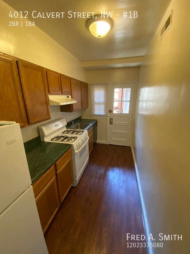 Building Photo - 4012 Calvert St NW