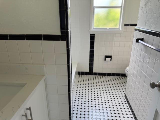 Building Photo - 1614 N Osceola Ave