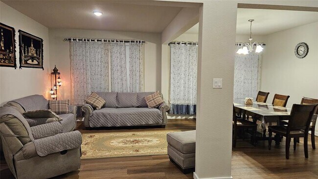 Building Photo - 18218 Bluebird Br Ln