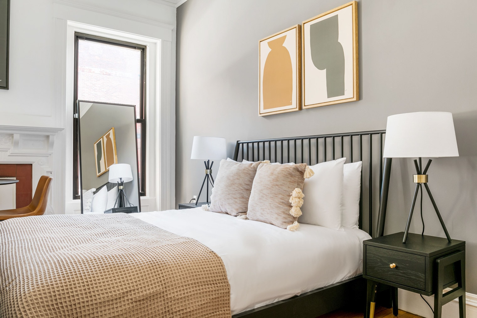 Building Photo - 232 Newbury St