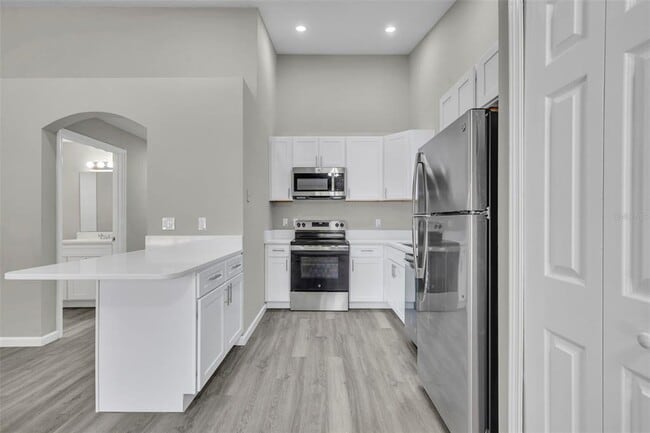 Building Photo - 782 LINCOLN Pky