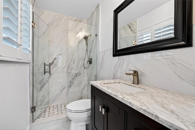 Building Photo - 4010 NE 22nd Ave