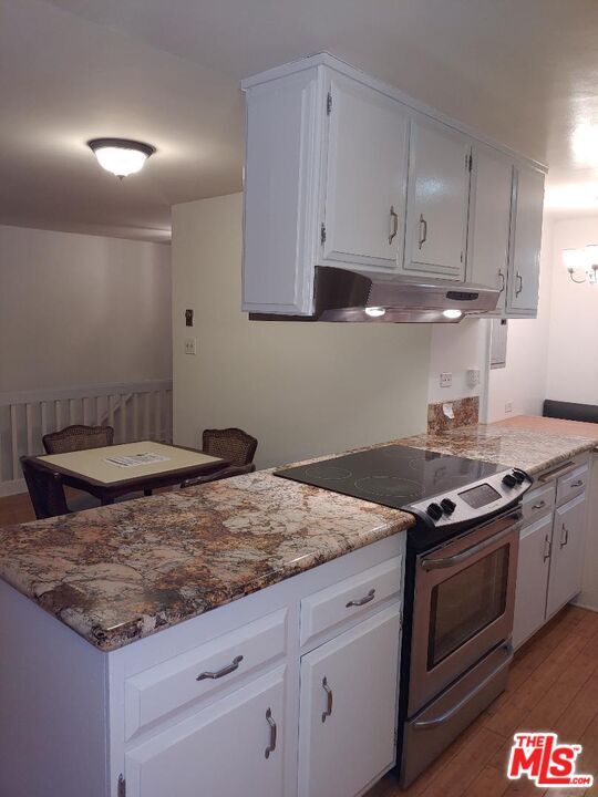 Building Photo - 23918 De Ville Way