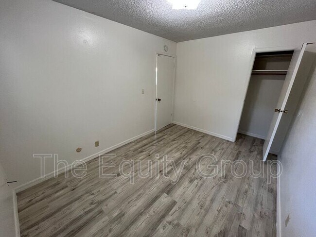 Building Photo - 401 S Valencia Blvd