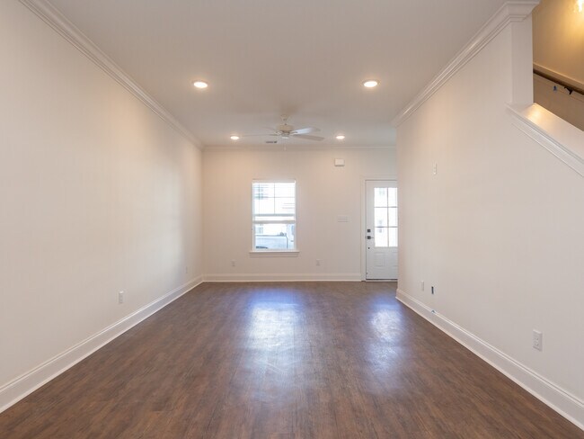 Building Photo - 3504 Fenwick Wy