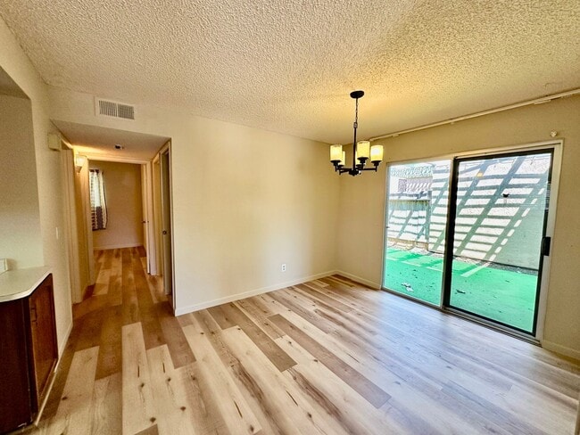 Building Photo - 2 BEDROOM 1 BATH HOME IN 55+ SENIOR COMMUNITY