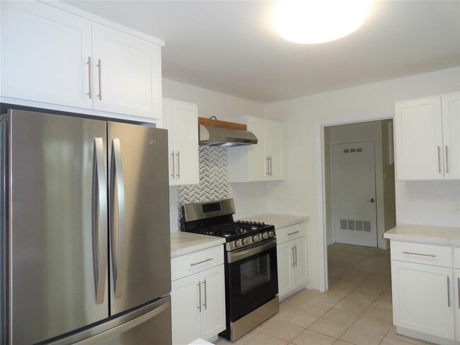 Building Photo - 2528 Avenue K