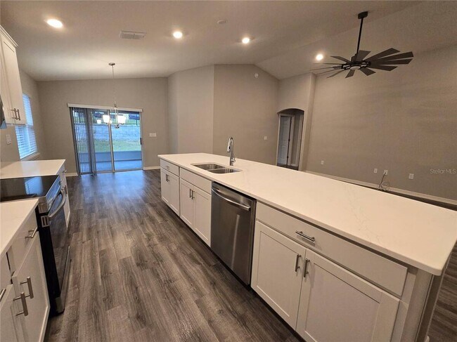Building Photo - 1352 Mountain Flower Ln