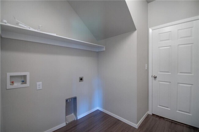 Building Photo - 1751 Eveningshade Ln