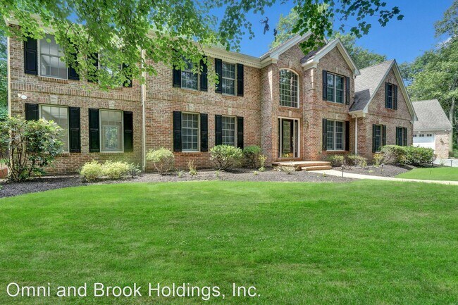 Building Photo - 4 br, 4 bath House - 1109 Winding Dr