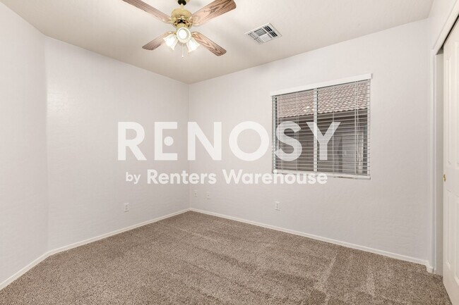 Building Photo - Ideal 3 Br 2 Ba 2 Cg Home Near Loop 303 & Greenway in Surprise!