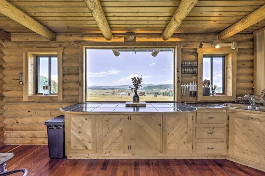 Building Photo - 3284 San Juan Vista Rd