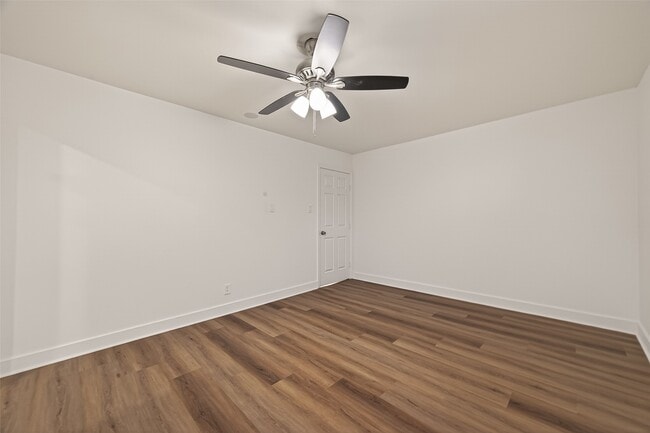 Building Photo - 5503 Jason St