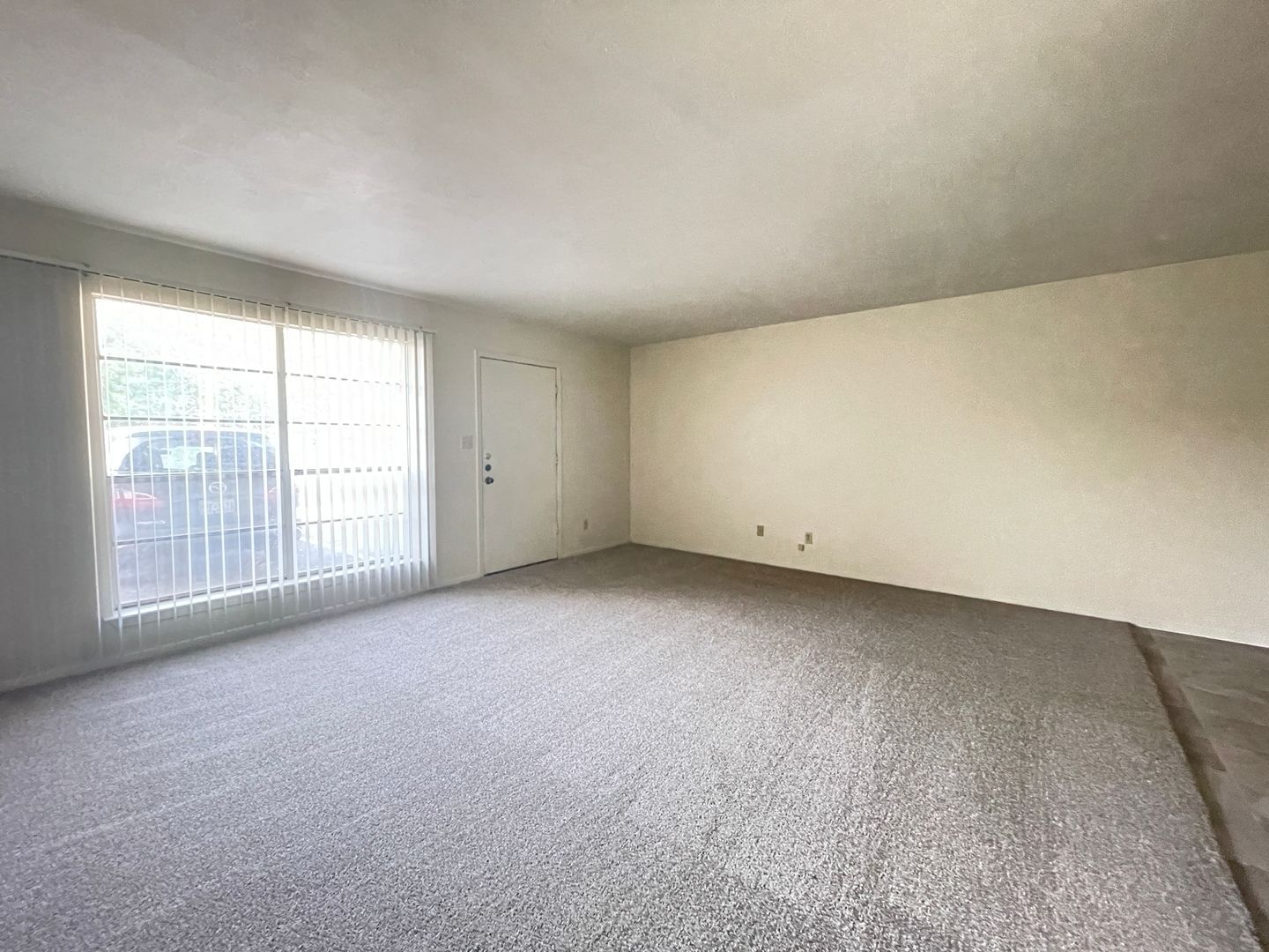 Building Photo - 201 W Lincoln Ave