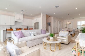 Building Photo - 11269 SE Blair Ln