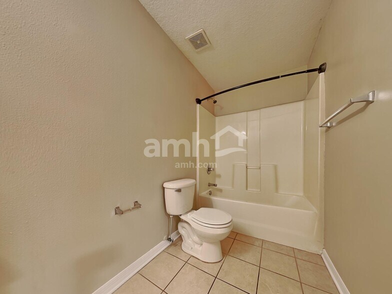 Building Photo - 7461 Hunters Greene Cir