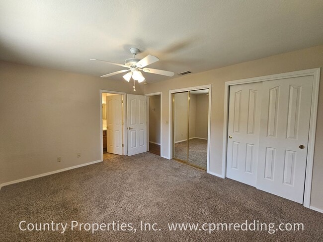 Building Photo - Light & Bright 3-Bedroom House in Ravenwood Subdivision Available Now!